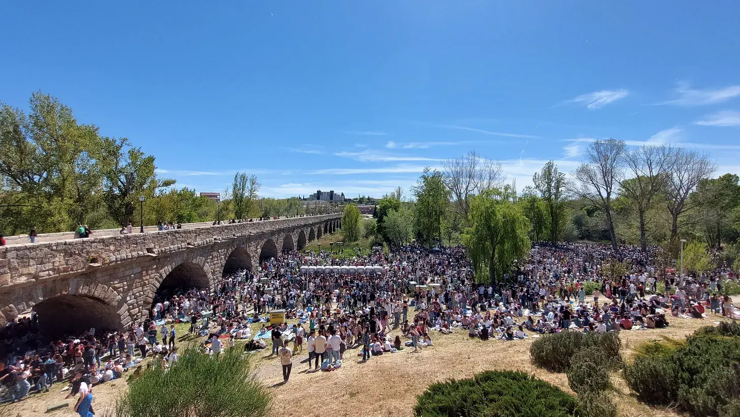 Large crowd gathered along the river for Salamanca’s Water Monday picnic tradition